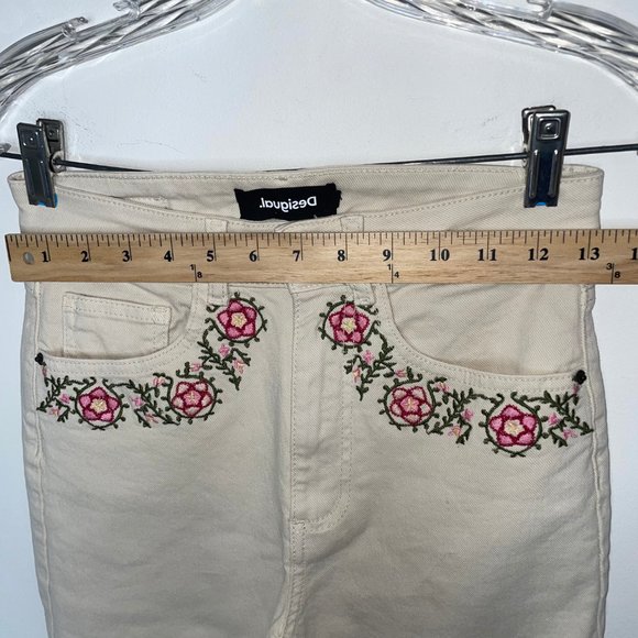 💗Desigual Women’s Denim Cream Pants Embroidered Amore Floral Size EUR 36 - Picture 9 of 13